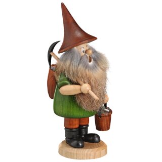 Mountain gnome with hoe, green