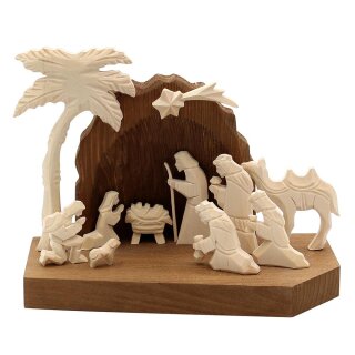 Houten grot met 9 figuren & palmboom, handgesneden, 2-kleurig